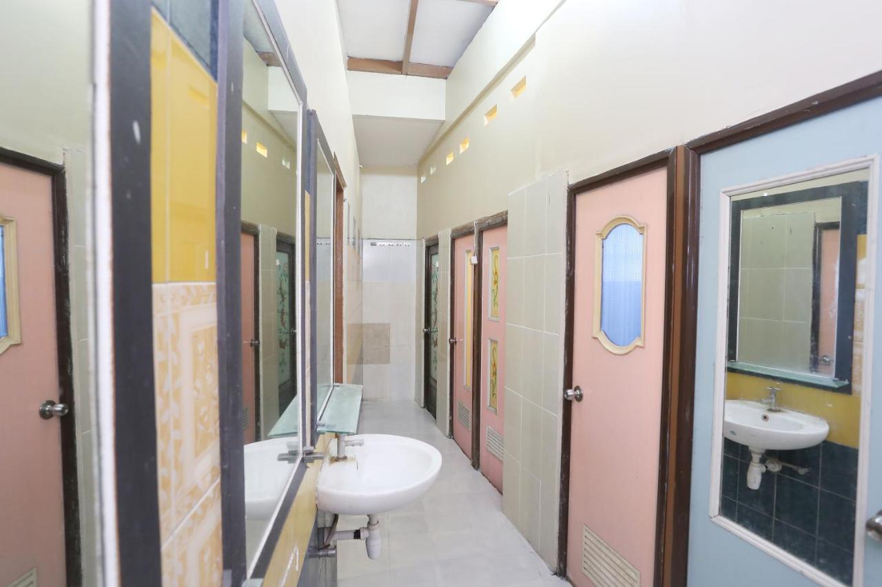 Spot On 2358 Aster Homestay Melati 外观 照片